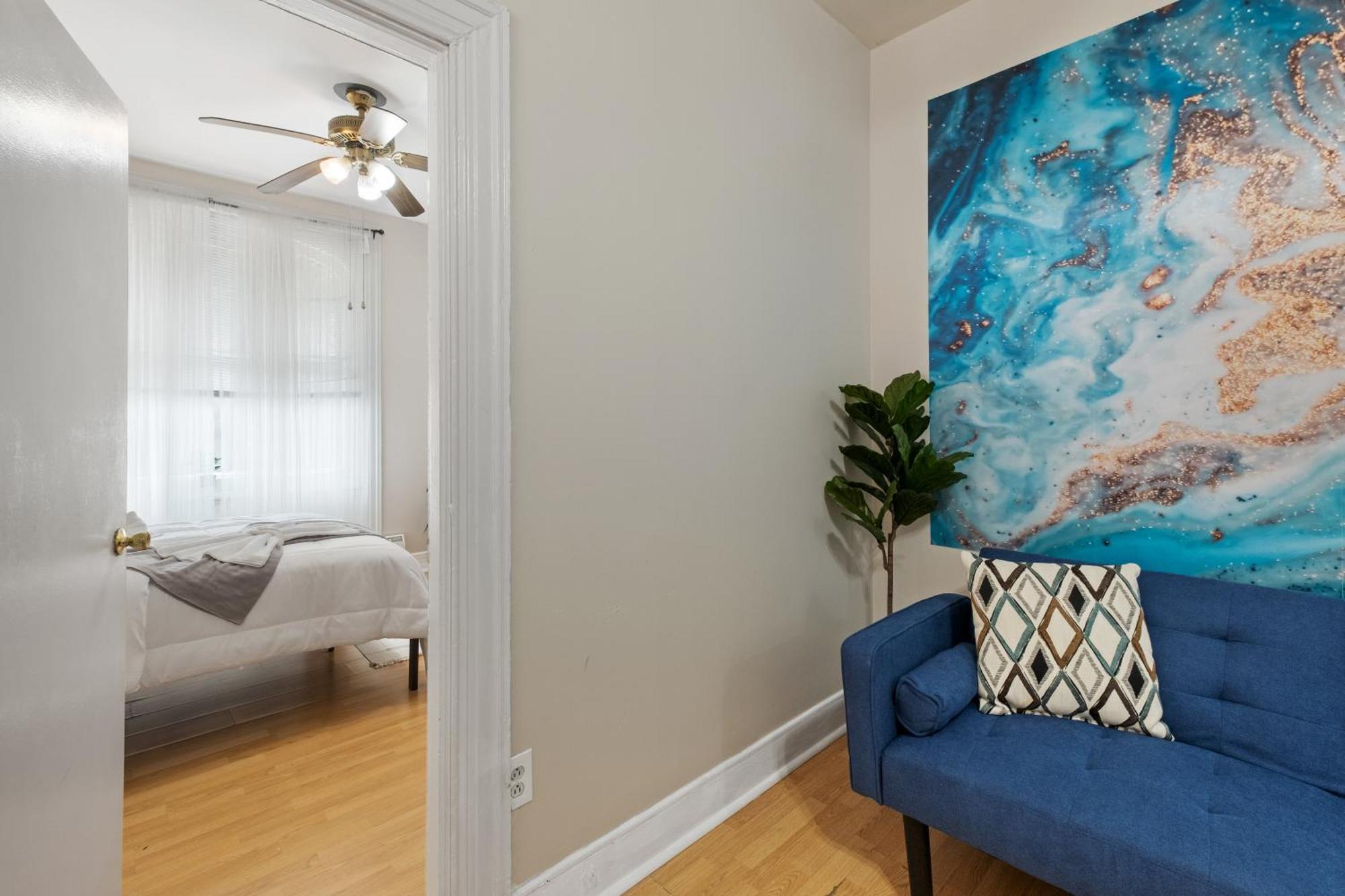 Exclusive Flat In Center Apartment