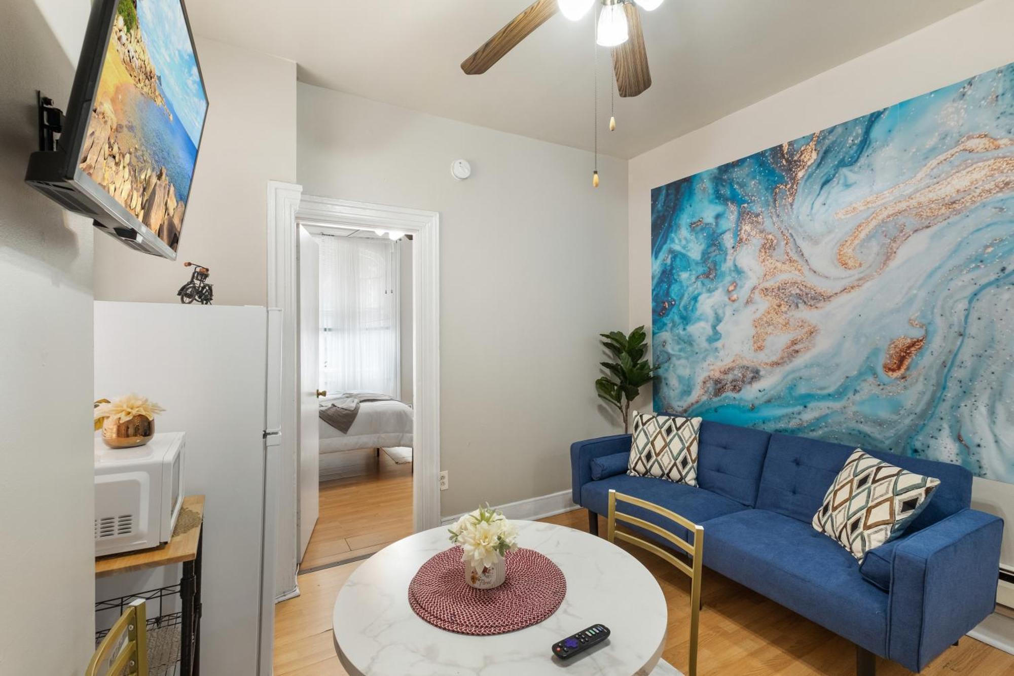 Exclusive Flat In Center Apartment